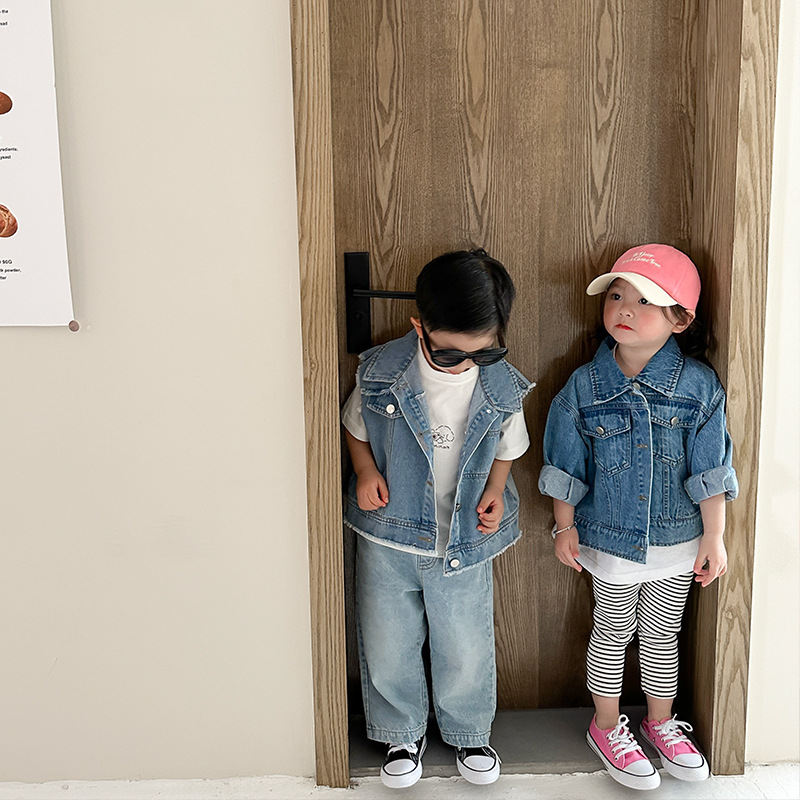 Verwood children's clothing children's denim coat spring clothing for boys and girls casual solid color cardigan female baby spring coat wholesale