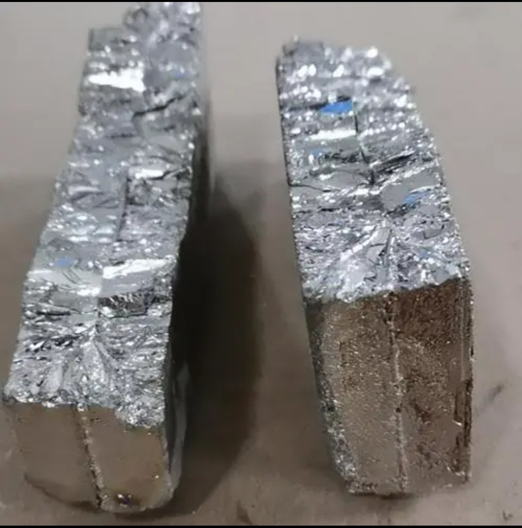 No. 1 Bismuth Ingot, Bismuth Block, Metallic Bismuth, Raw Material Bismuth, Bismuth Crystal, Bi99.999 Scientific Research Potassium and Others