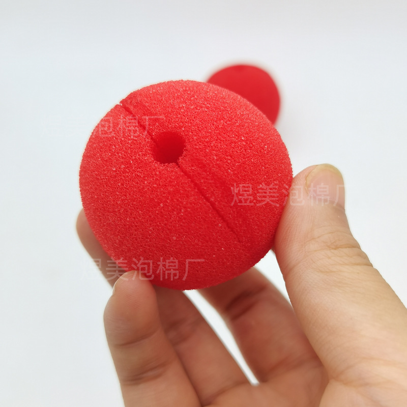 Spot Wholesale 50mm Big Red Round Sponge Ball Three Immortals Hole Magic Prop Ball Clown Nose Sponge Ball