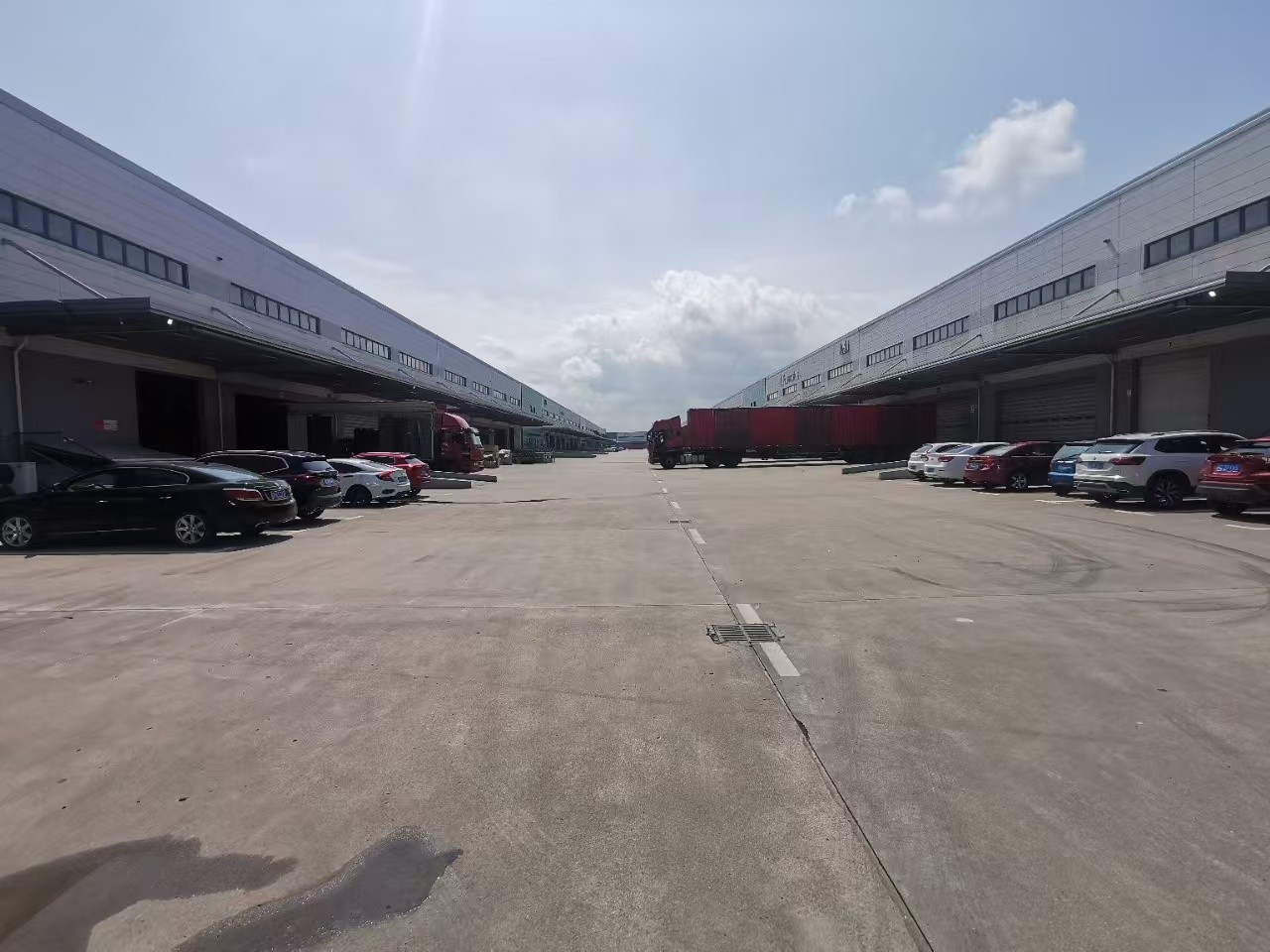 Beijing Chaoyang Low Price Warehouse 100-2000 Square Meters, Excellent Location |   Convenient Transportation and Complete Facilities
