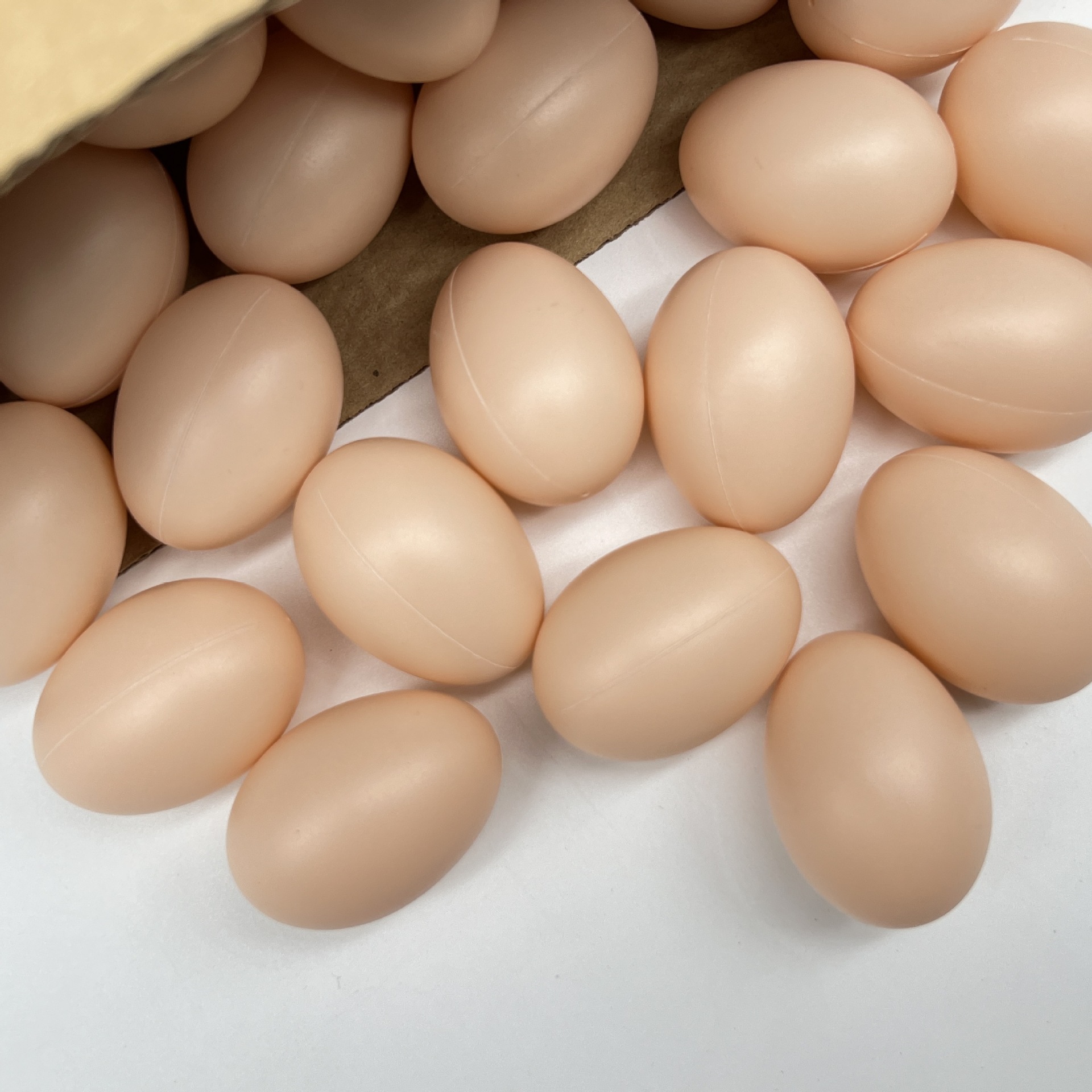 Cross-border hot sale simulation Egg toy fake egg egg bird egg painted graffiti pressure-resistant play house Breakfast Egg toy