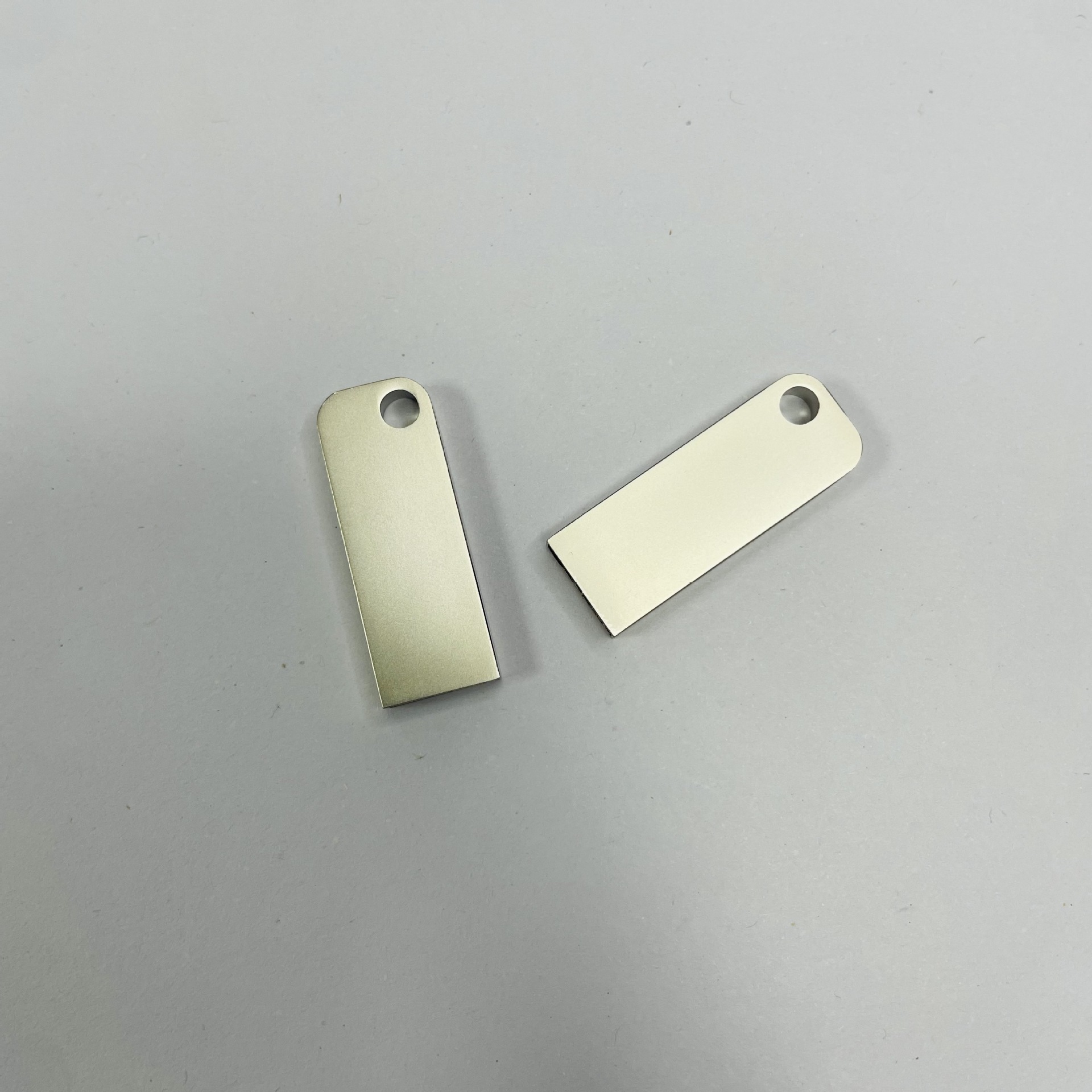 Source Factory Metal Single-Sided Round Hole USB Flash Drive Shell Set Material Can Be Customized Car Popular USB Flash Drive Shell