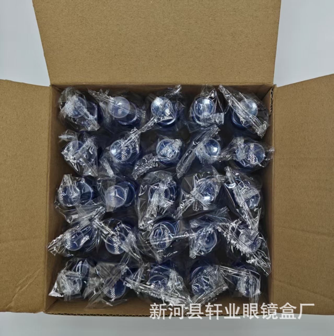 Wholesale 60ML color bottle glasses cleaning liquid glasses cleaner glasses cleaner screen care agent can print LOGO