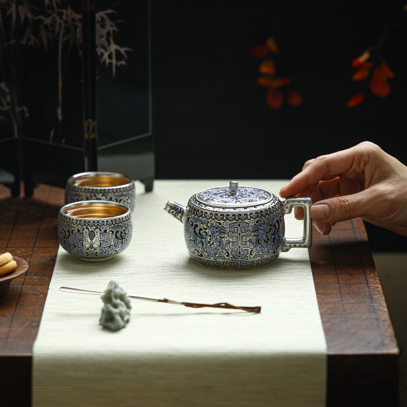 Gold and silver wrong high-end handmade silver vintage teapot household kung fu tea set one pot two cups gift box gift gift