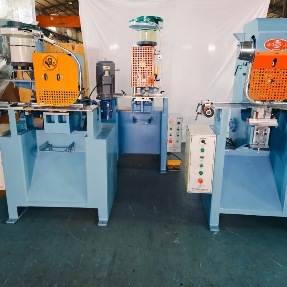 Машина для быстрого зажима, полная серия пробивных и заклепочных машин