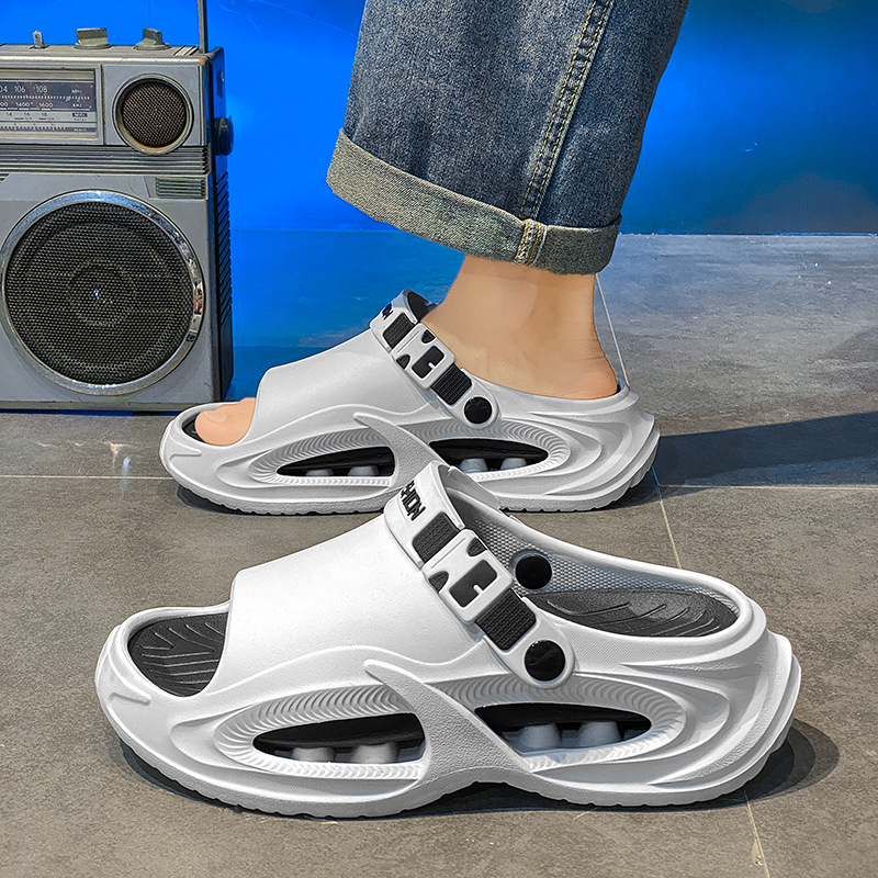 Slippers for Men to Wear Outside in Summer, Thick-Soled Driving Coconut Sandals, Outdoor Sports and Leisure Beach Shoes