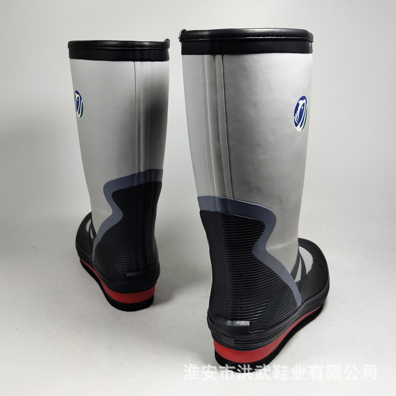 Hongwu shoes factory direct Sanda fishing shoes non-slip waterproof fishing shoes high barrel nail bottom sea fishing reef fishing supplies
