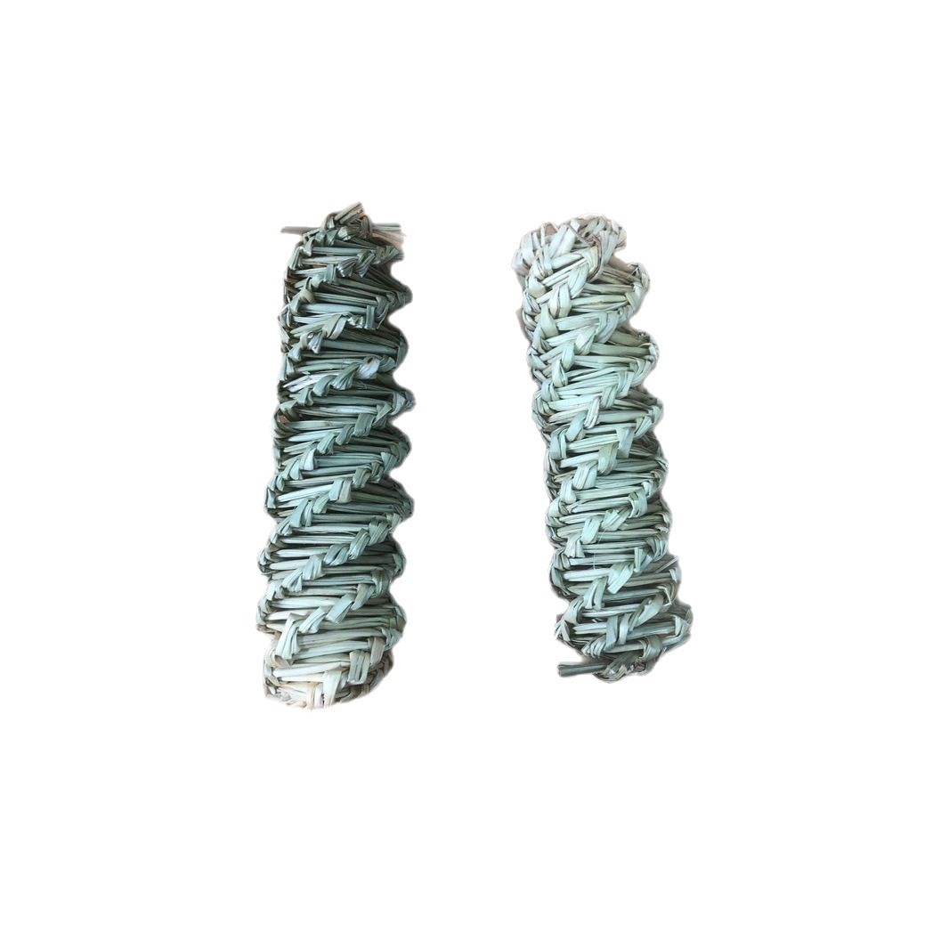 Factory Direct Supply of Hand-Woven Natural Rattan Toys Accessories Parrot Supplies