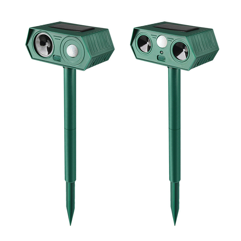 Solar ultrasonic animal repellent rodent repellent insect repellent outdoor animal repellent bird repellent snake repellent cross-border