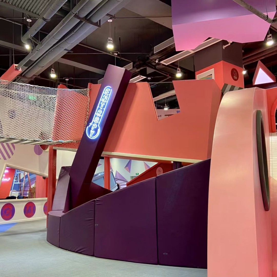 Large Naughty Castle Indoor Large and Small Naughty Castle Park Shopping Mall Parent-Child Playground Facilities Parent-Child Restaurant Slide