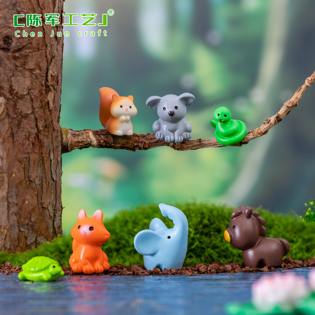 Moss micro landscape creative cute small animal frog small yellow duck doll decorations miniature mini ornaments