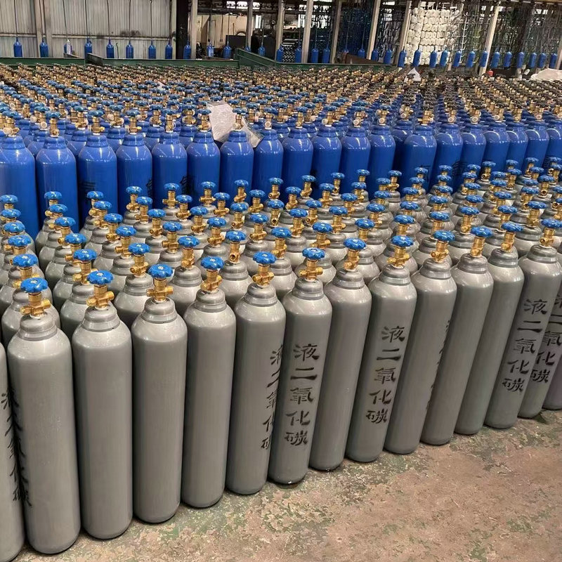 Exported to Shandong Yongan Cylinder 40 Liters Oxygen Bottle Industrial Oxygen Tank Argon Gas Erhua Carbon Bottle Manufacturer Large Quantity Discount