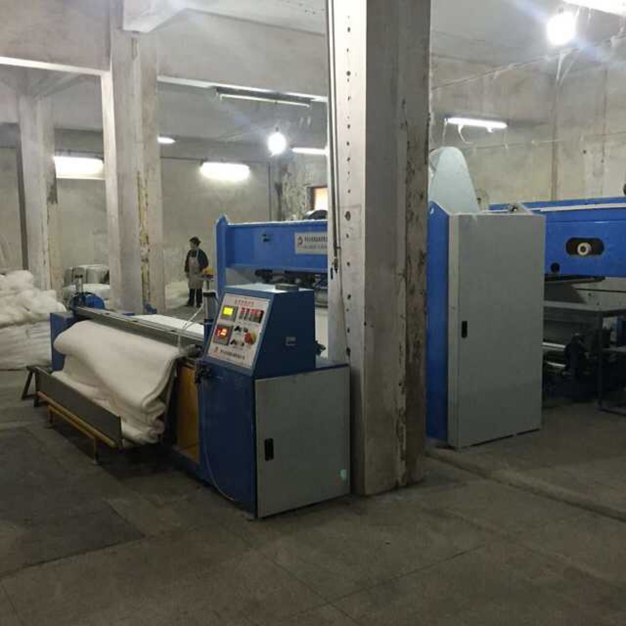 Manufacturer Supplies Hand-Pulled Cloud Silk and Feather Silk Cotton Cloud Silk Cotton Feather Silk Fiber Flakes Wholesale, Washable Winter Quilt Core