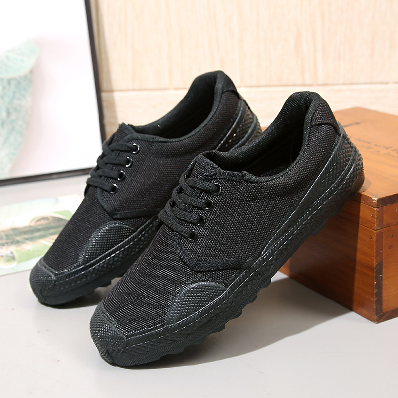 Free shipping liberation shoes construction site farmland labor protection shoes rubber shoes student training military training shoes high and low top canvas shoes rubber shoes
