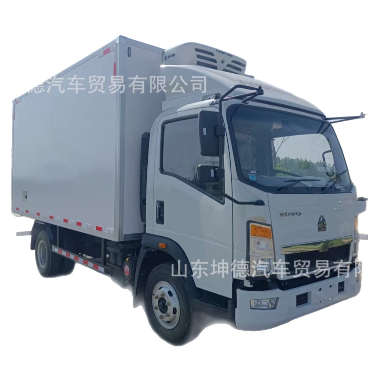 Export Brand New 5 Tons 10 Tons China Sinotruk Howo 4X2 Refrigerated Insulated Truck