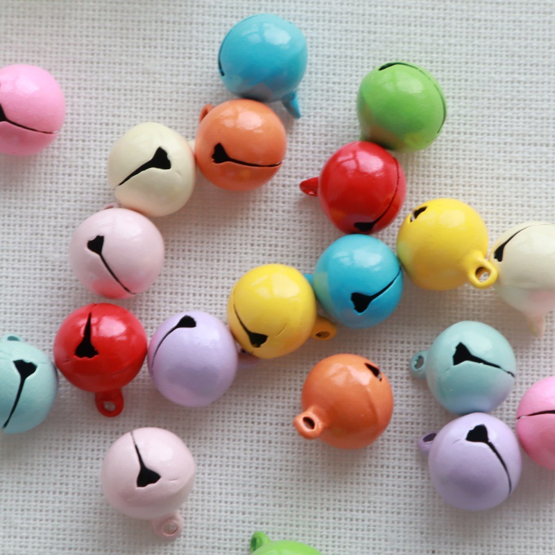 14мм окрашенный маленький круглый колокол DIY креативные аксессуары для домашних животных цвет конфет односложный металлический колокол с распылением краски рождественский колокол