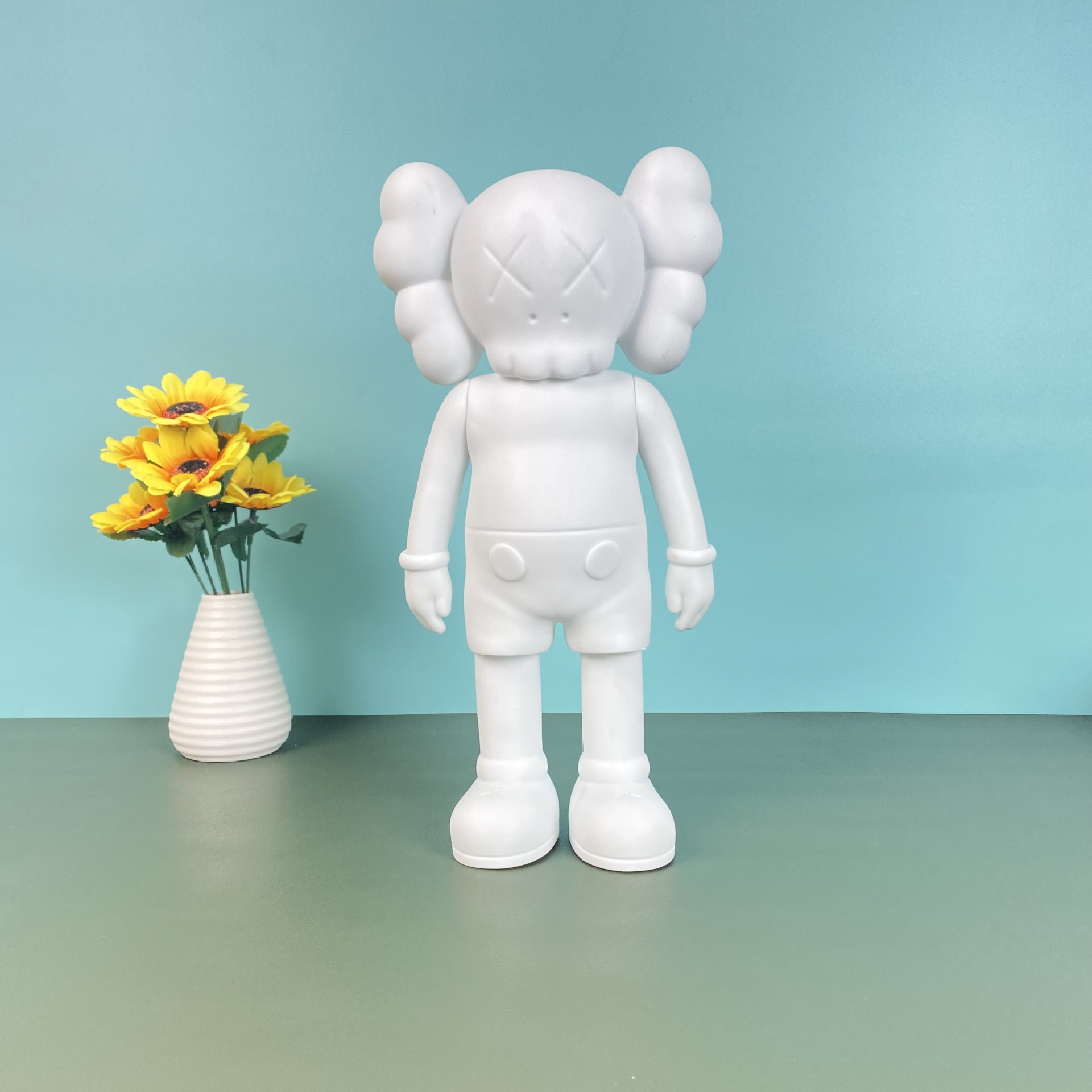 Factory Direct Sales Fluid Bear Violent Bear White Embryo Wholesale DIY Hand-Painted Graffiti Handmade Vinyl Doll