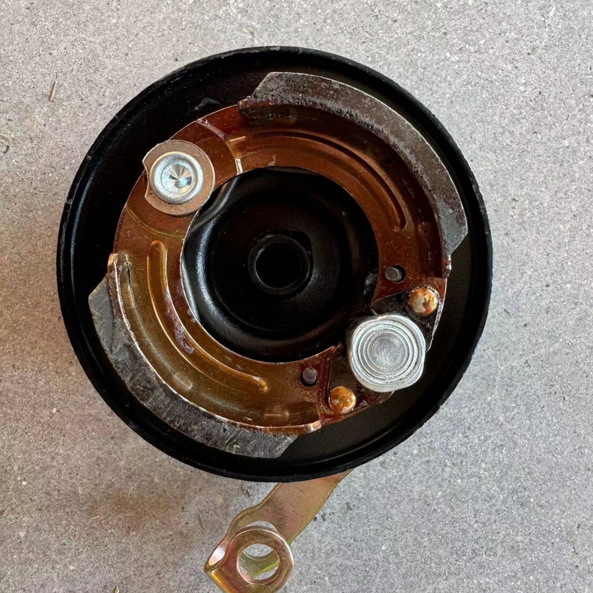 80 Front Drum Brake Electric Vehicle Front Drum Brake 110 Front Drum Brake Front Wheel Brake 0.45 Electric Scooter