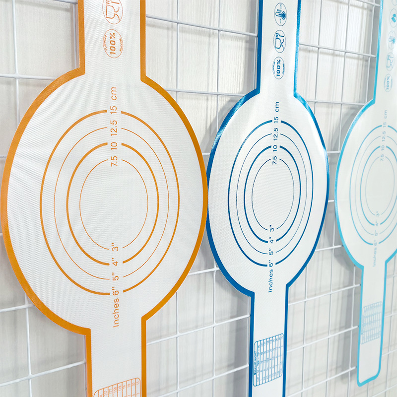 0.4mm long handle pad easy to clean silicone transfer pad air fryer with double ear bread pad easy to demold