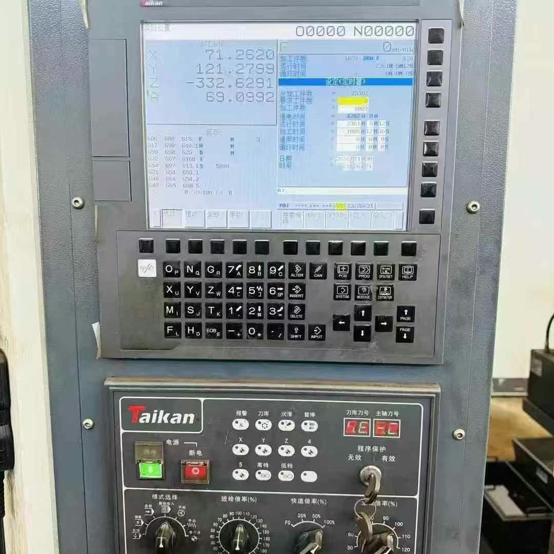 Used T-V856S Vertical Machining Center Bt40 Spindle Taper Tool Magazine: 24 Tools