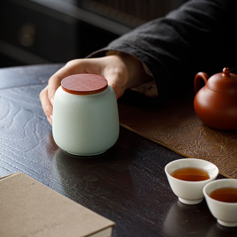 Tea Can with Wooden Lid, Ceramic Sealed Can, Small Pu'Er Red and Green Tea Packaging, Gift Delivery, Customized Logo, Longjing Portable