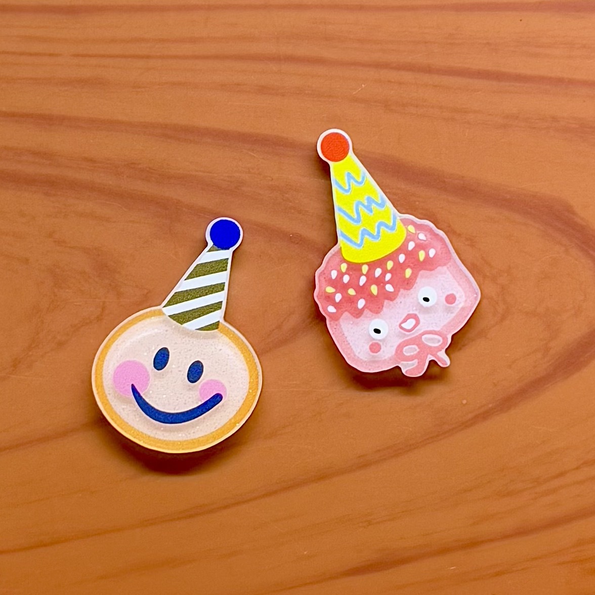 Acrylic Cartoon Cute Party Birthday Hat Small Animal Patch DIY Hairpin Brooch Refrigerator Sticker Accessories