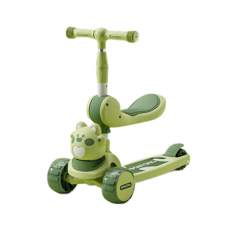 Children's scooter can sit and slide 1-2-3-6-8-12-year-old baby to play with seat flash three-in-one scooter wholesale