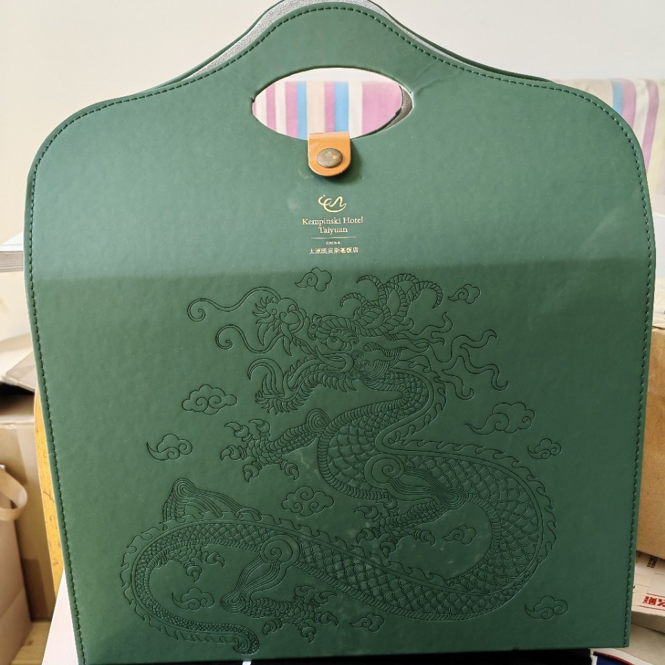 Leather Box Processing Leather Suitcase Suitcase Hot Stamping Silver Engraving Gold Silk Screen Leather Gift Box Pu Box High-End Leather Gift Box