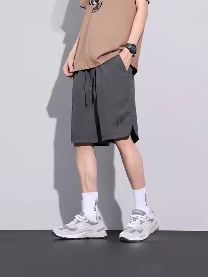 Men's Summer Thin Ice Silk Quick-drying Sports Shorts for Boys Casual Five-point Pants Outer Wear Breathable Crock Pants