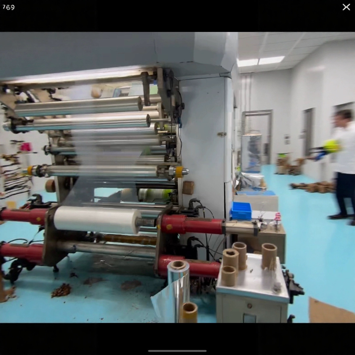 For Sale: 1050 Guangdong Jiachuang Solvent-Free, 350m Speeds, 3 Glue Sticks. if You Are Interested, Please Contact Me