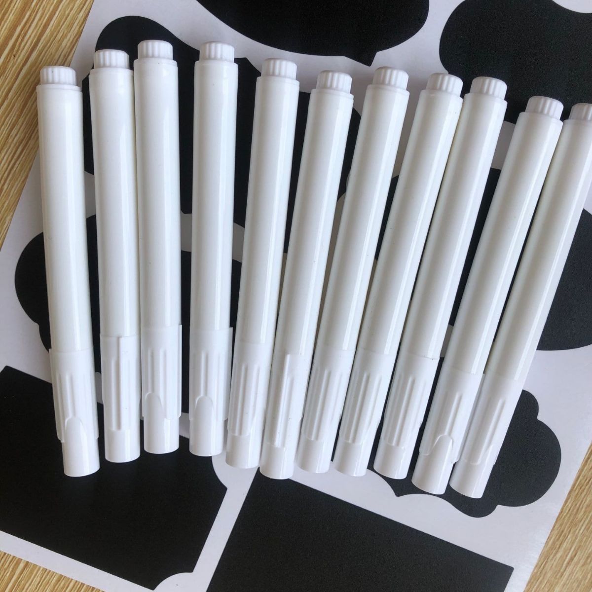 White liquid chalk LED light board pen water-based dust-free blackboard pen glass ceramic leather erasable pen marker pen