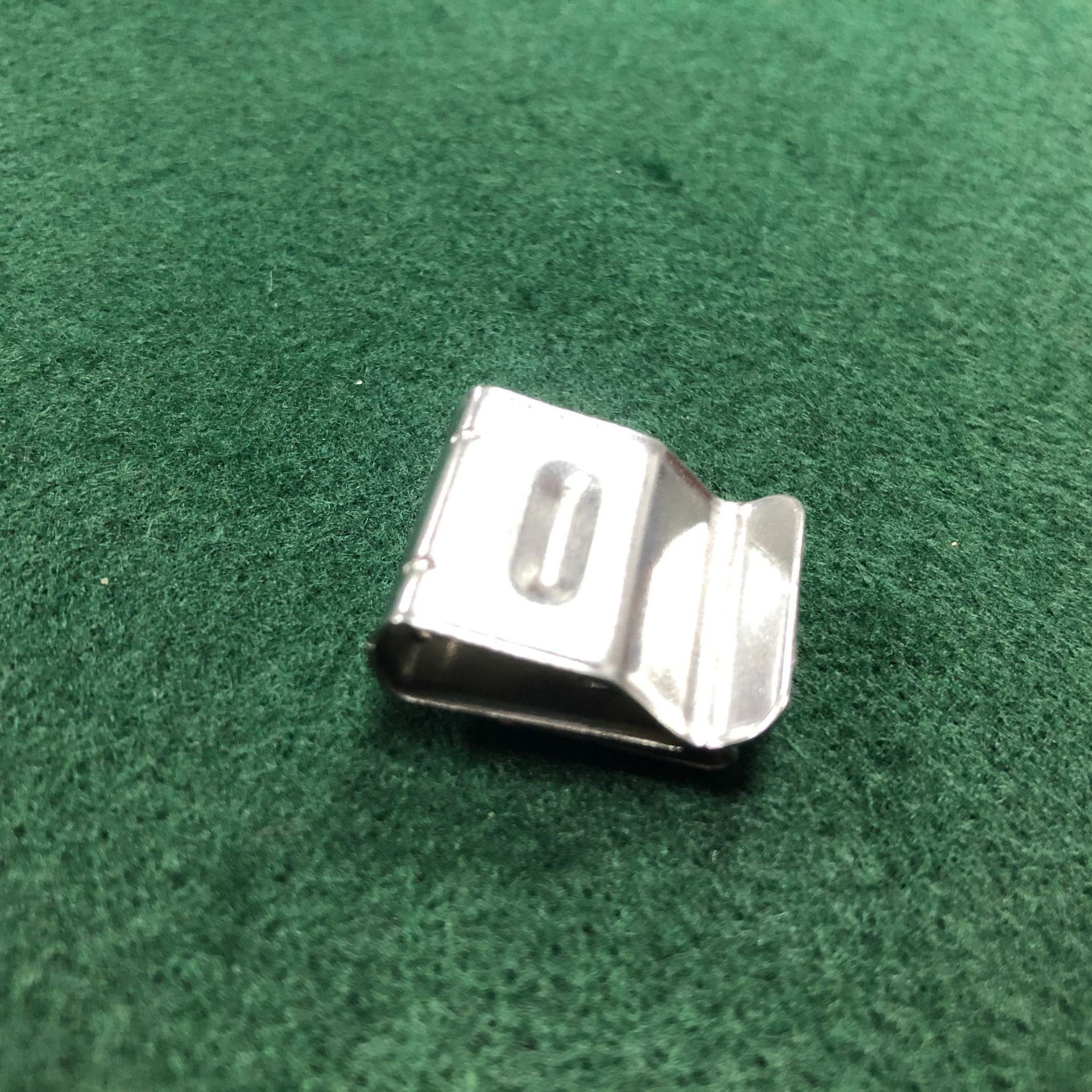 Middle East 2-wire cable clamp assembly 304 stainless steel 316 cable wire card solar panel buckle photovoltaic wire clamp