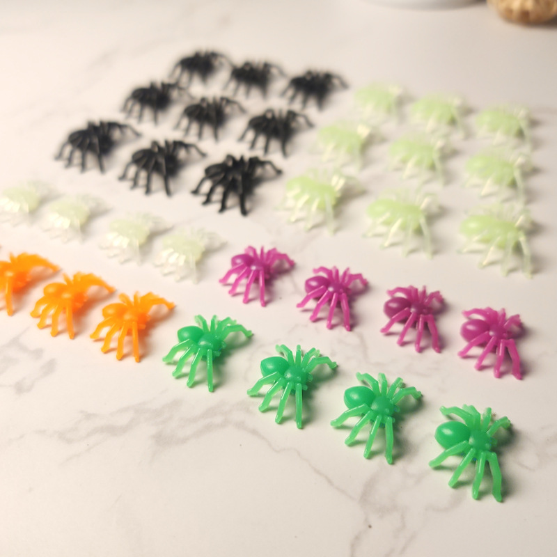 Factory Direct luminous Spider model simulation insect toy spoof Scary toy insect desktop landscape