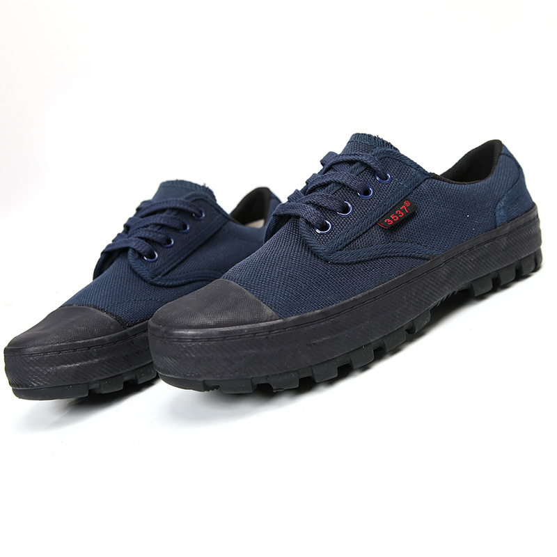 Jihua 3537 Liberation Shoes Low-top Men's and Women's Construction Site Migrant Workers' Labor Protection Shoes Wear-resistant Work Rubber Shoes Outdoor Hiking Shoes