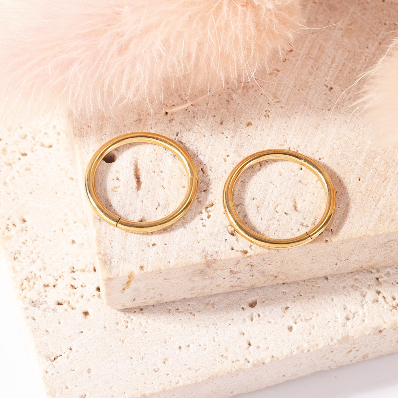 European and American stainless steel interface ring nose ring ring 316L electroplating stitching puncture jewelry universal ring factory direct sales