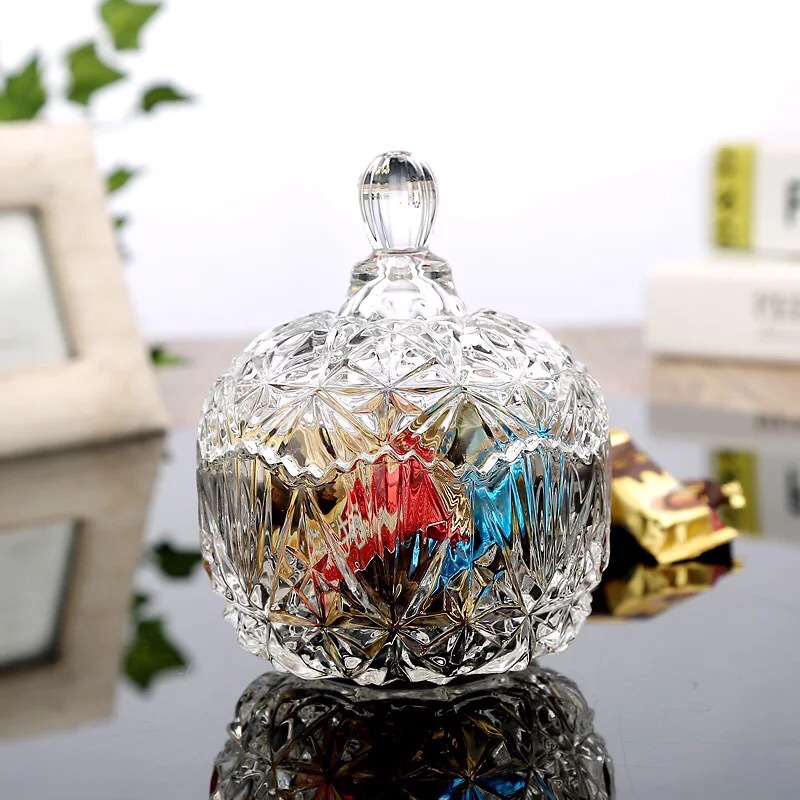 European-style glass candy jar transparent storage jar with lid fruit bowl seasonings box tea jar ashtray return gift jar suit