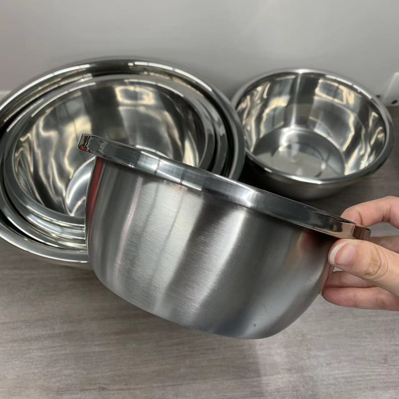 Stainless Steel Basin Multi-purpose Basin Canteen Soup Bowl Household Vegetable Basin Noodle Bowl Rice Bowl Basin Soup Basin Baking Egg Basin