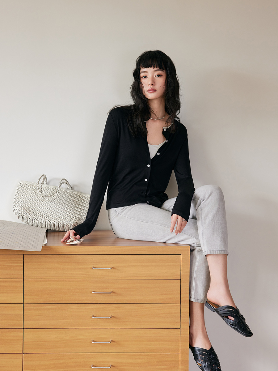 Spring and Summer Tencel Wool Button Bottoming Shirt Women's New Lyocell Versatile Cardigan Slim Long-Sleeved Top Knitwear