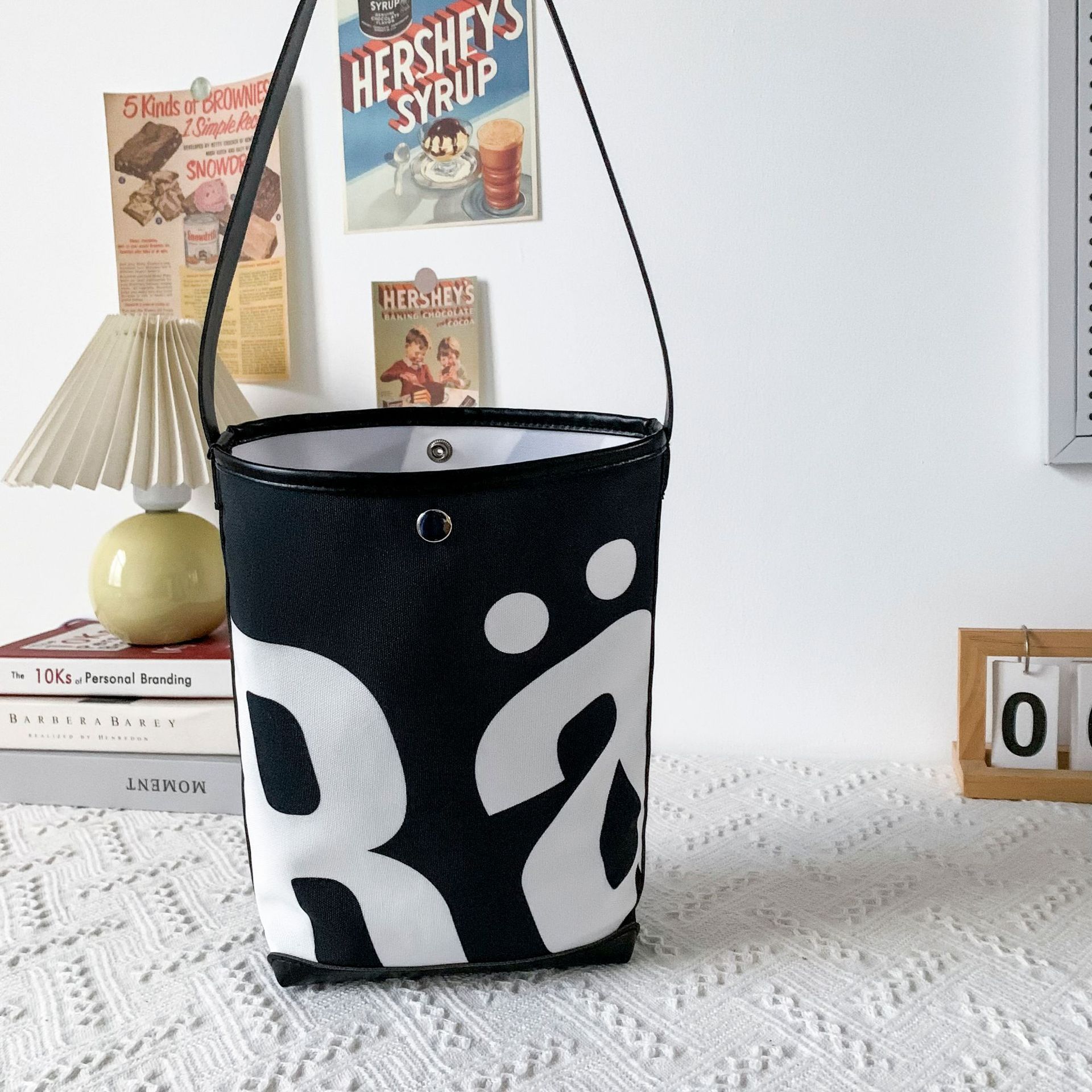 2024 New Thai Niche Bucket Bag Women's Trendy Large Capacity Letter Printed Shoulder Bag Rally Underarm Bag