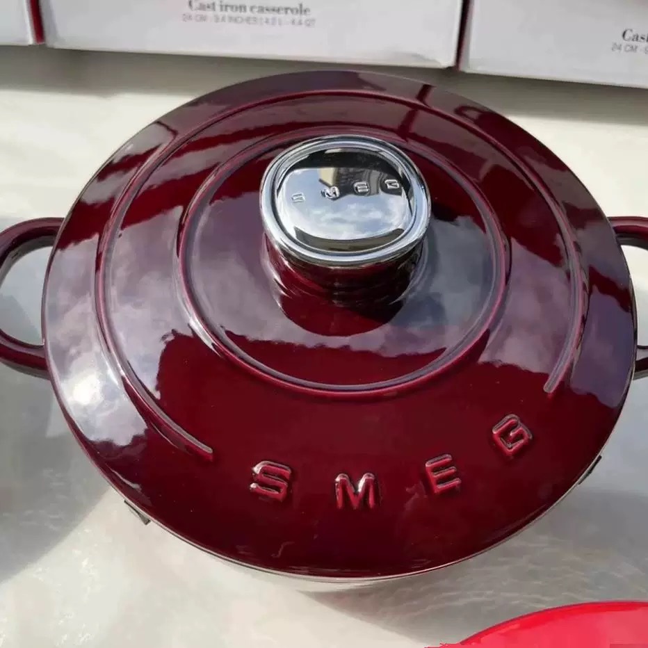 Smeg Smeg 4.2L Enamel Pot 24cm Cast Iron Pot Vintage Enamel Gas Stove with Lid Induction Cooker Universal