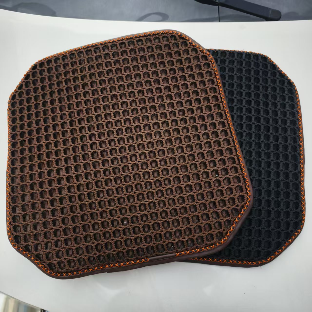 Новая подушка для сидений автомобиля, летняя охлаждающая подушка с воздушным слоем, основная ткань, дышащая силиконовая, противоскользящая подушка