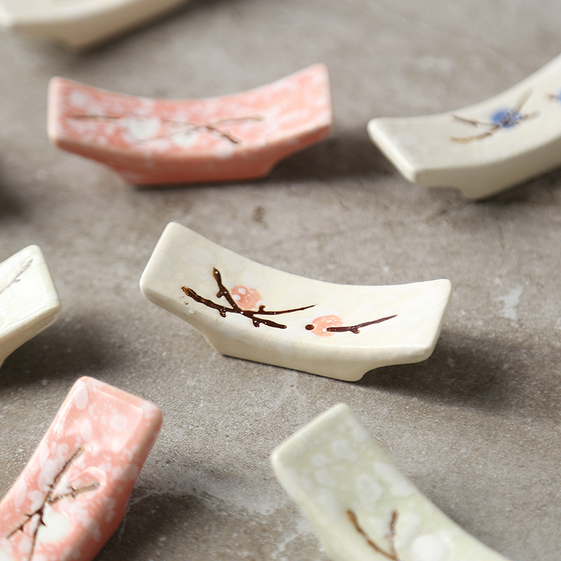 Japanese Chopsticks Rack Creative Simple Underglaze Color Ceramic Rack Mini Spoon Holder Chopsticks Holder Rack Plum Blossom Bracket Wholesale