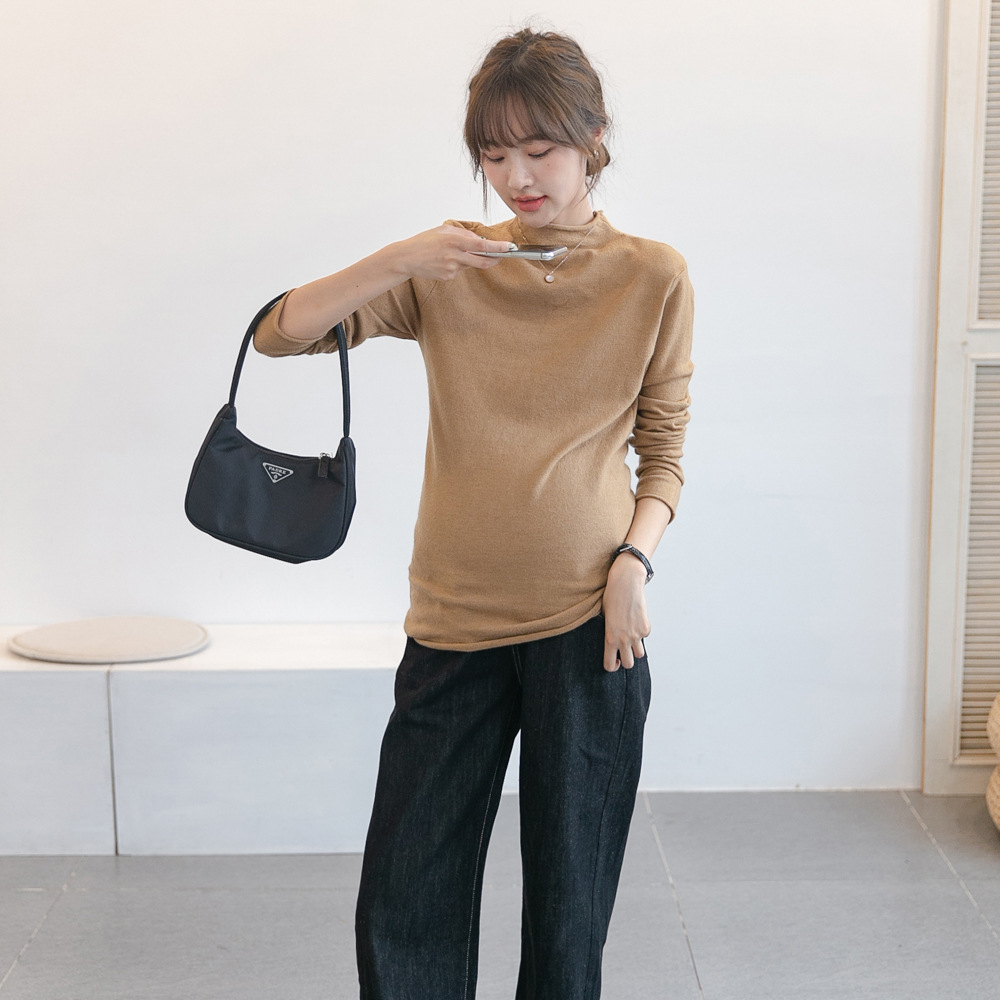 Autumn New Maternity Clothes Korean Fashionable Long-sleeved Curl Base Shirt Trendy Mom's Slim-fit Base Shirt for Going Out