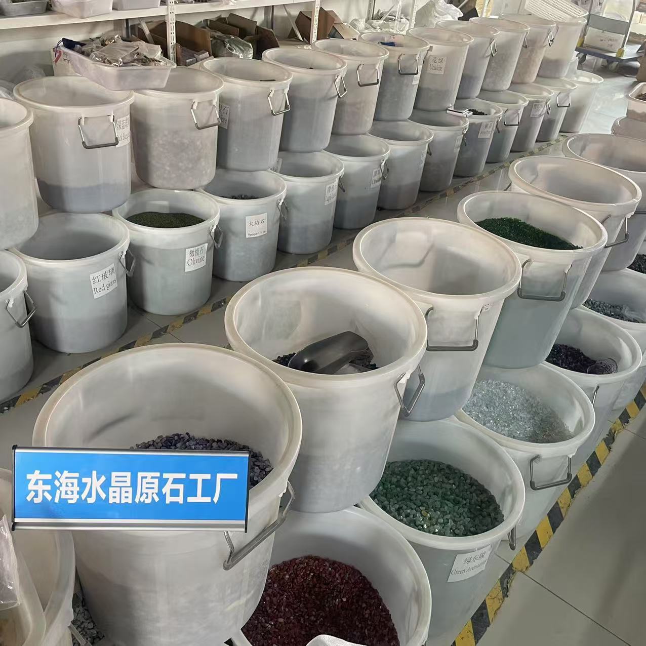 Cross-Border Hot-Selling Natural Multicolored Tumbled Stone Resin Moon Pendant Set Box Crystal Necklace Pendant Gemstone Set Wholesale