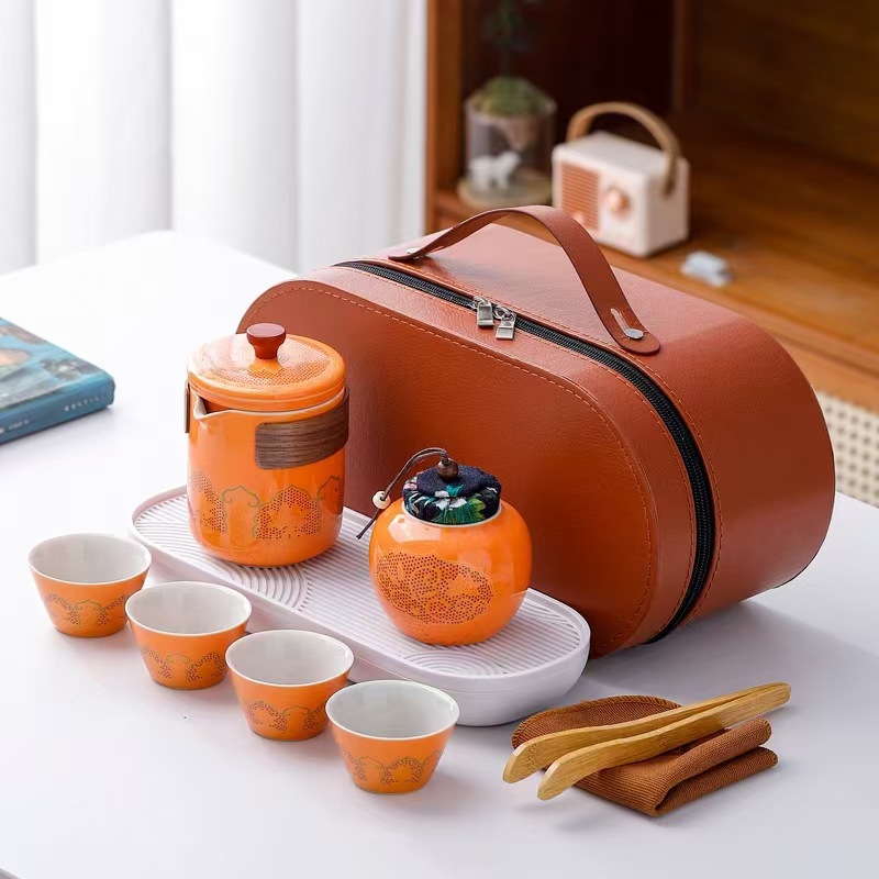 Оптовый китайский чайный набор, один чайник и четыре чашки, подарок на весенний фестиваль