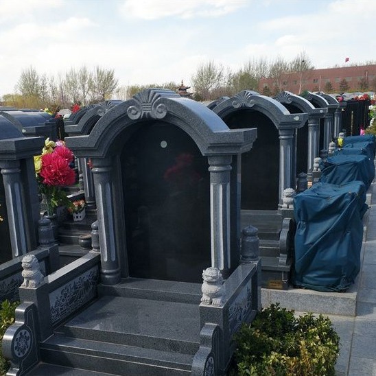 Supply of Cemetery Tombstones, Traditional Stone Monuments for Burial, Finely Carved by Capable Manufacturers, for Commemoration