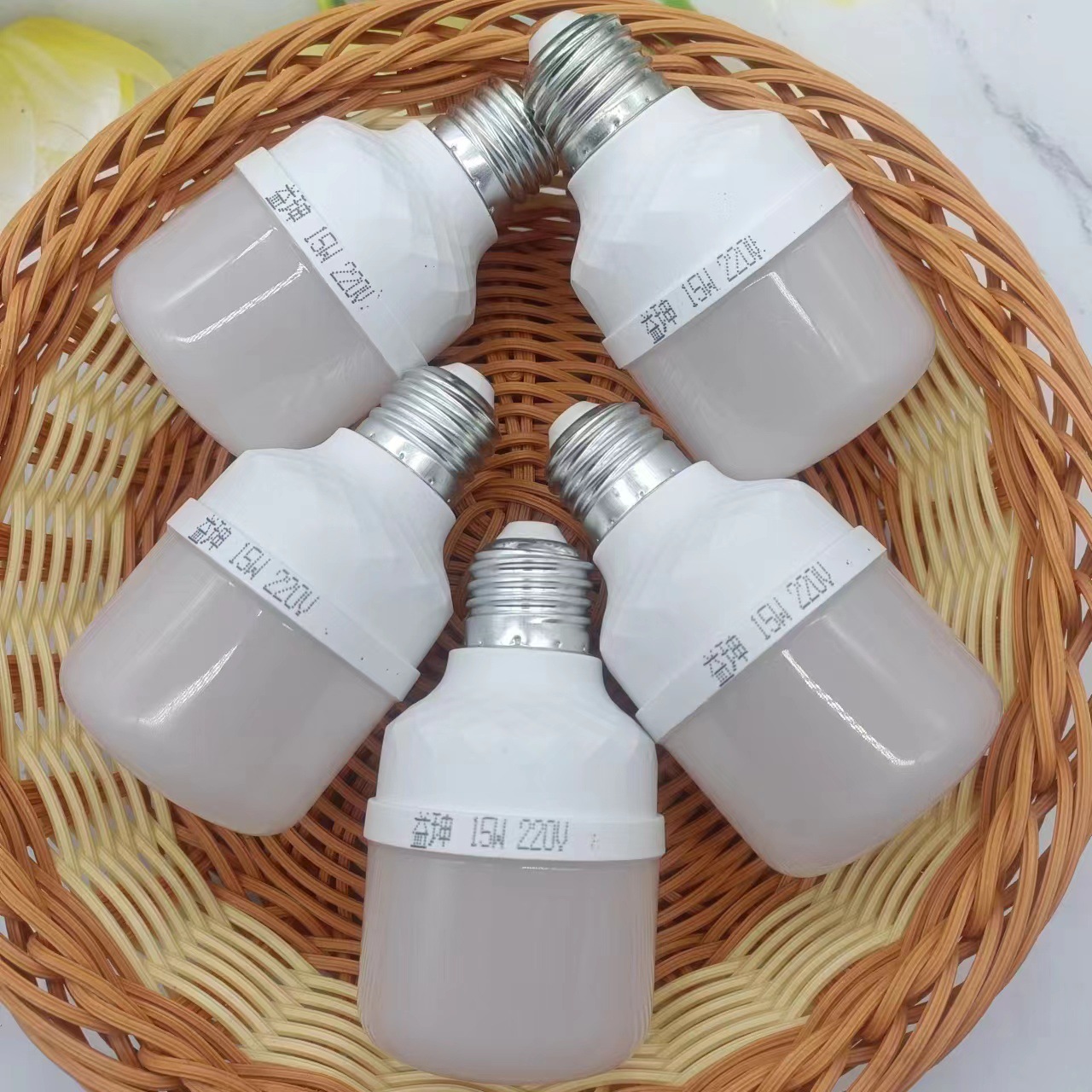 15W LED лампа Энергосберегающая лампа 15W Оптовая поставка