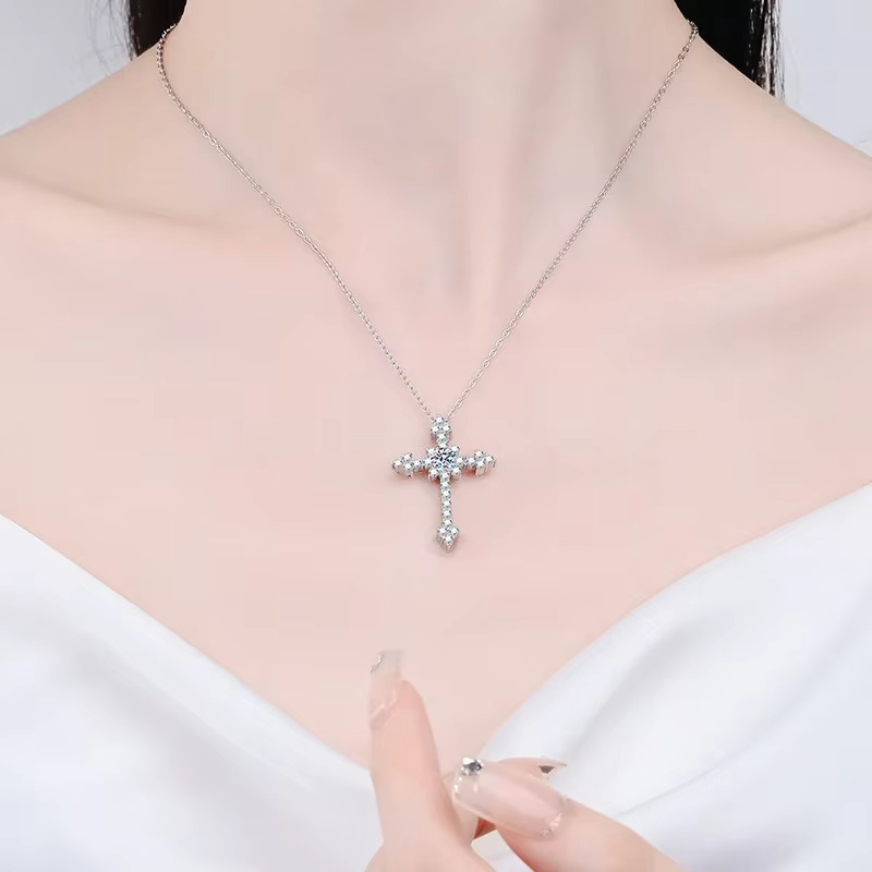 0.43-0.45 Carat Cross D Color Vs Clarity Cultured Diamond Necklace French Retro 925 Silver Clavicle Chain