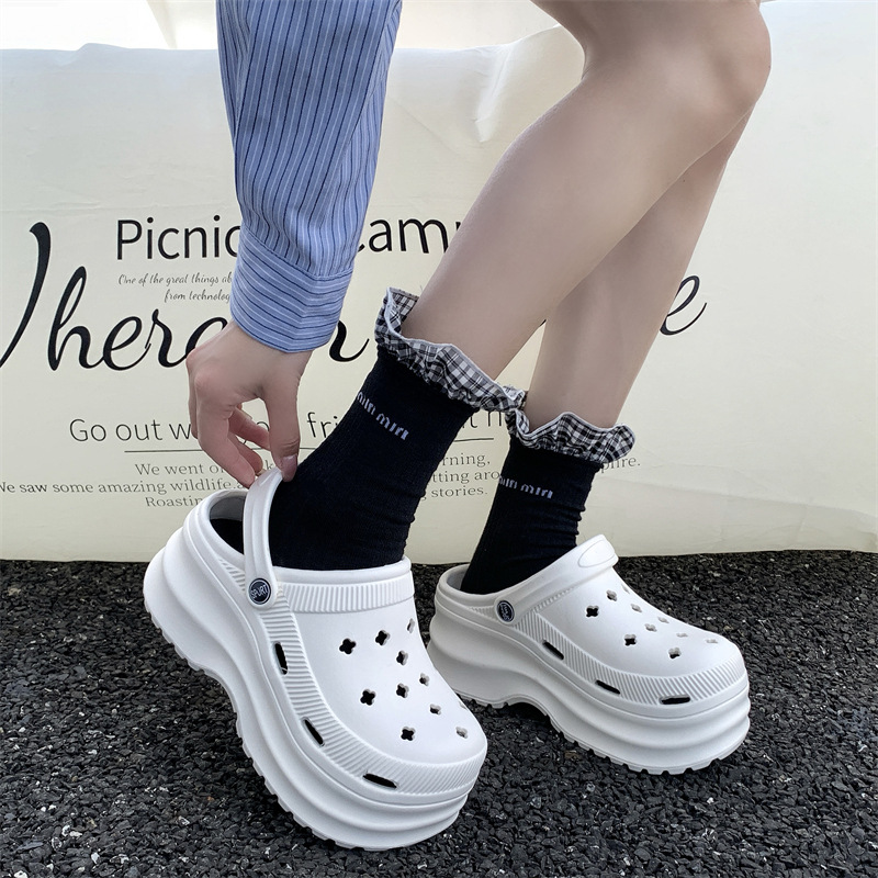 Thick Sole Cave Shoes Women's Heightened Non-slip Bubble Shoes Women's Internet Hot Super Hot Platform Bottom Baotou Slippers Small Sandals