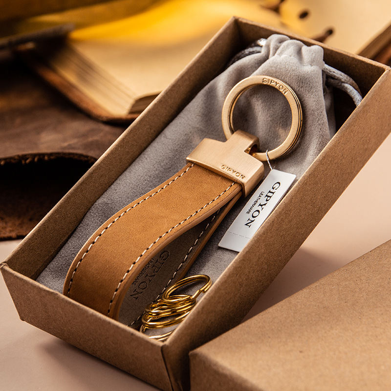 Feeling hand rope cowhide simple key chain pendant personalized car chain ring for men and women couples hanging stars